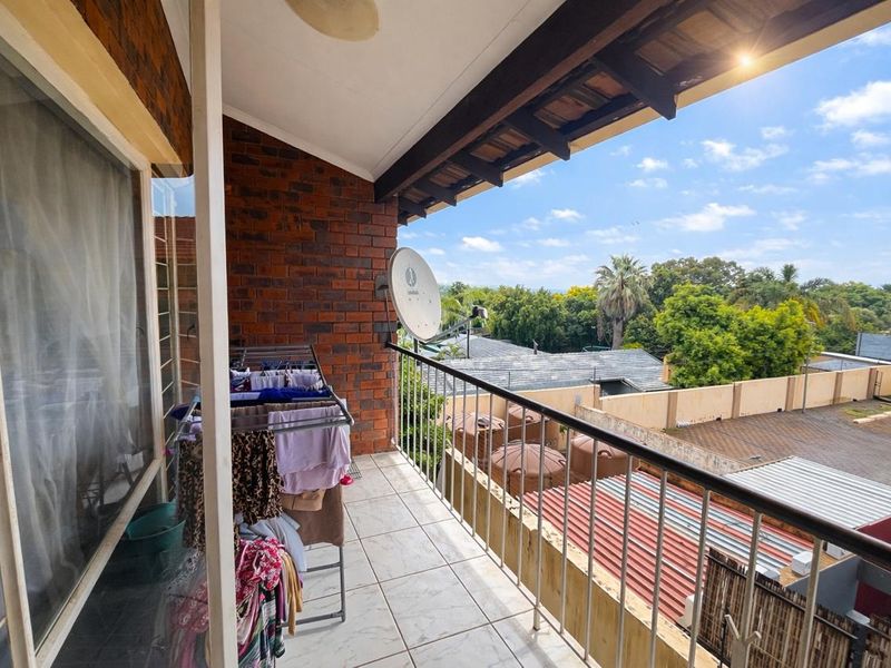 2 Bed on 2nd Floor in Ferndale - Photo 8