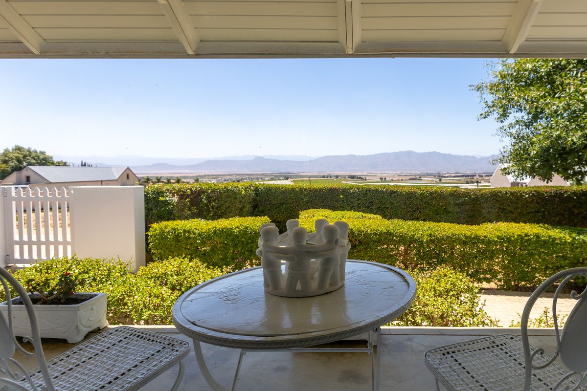 Stunning Views - Photo 5