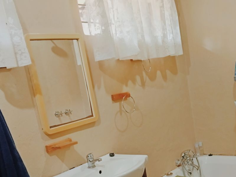 Fixer Upper! - Photo 10