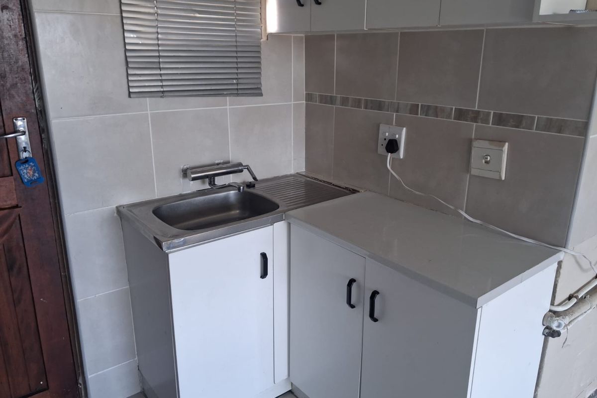 2-Bedroom Apartment with – Socho Flats, Amalinda - Photo 2