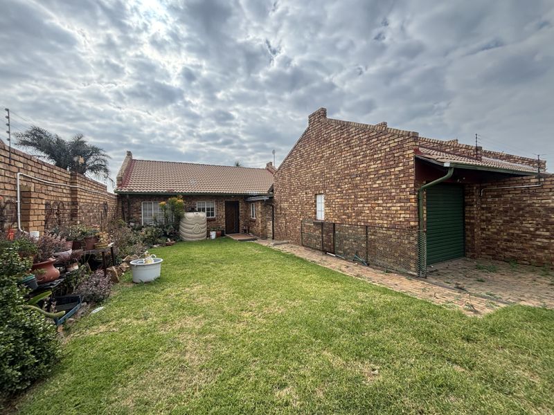 Full Title Home For Sale - Photo 1