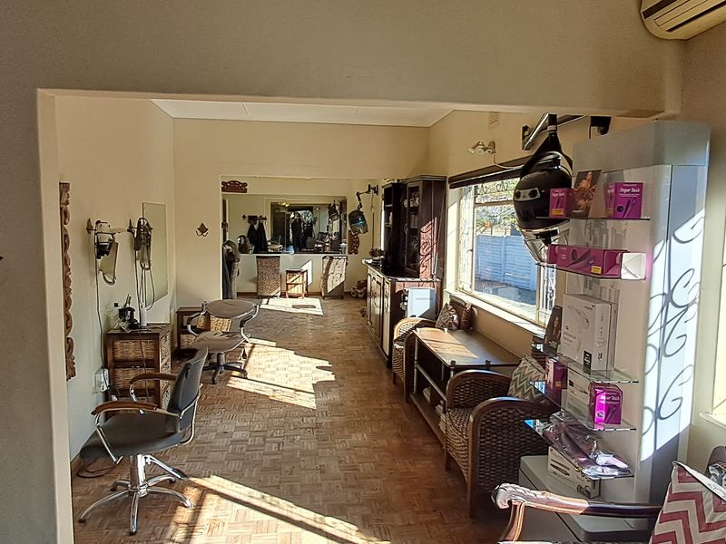 Investment property - Photo 4