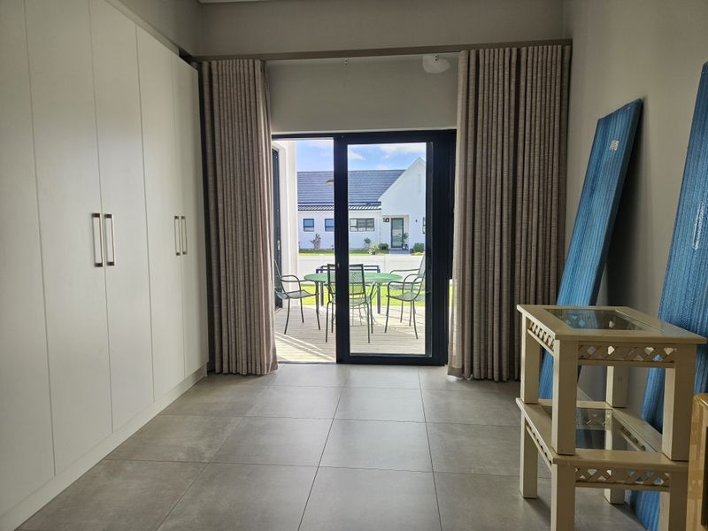 Enjoy Secure And Relaxed Retirement Living - Photo 8