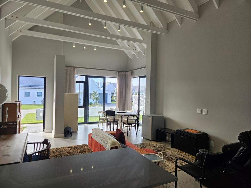 Enjoy Secure And Relaxed Retirement Living - Photo 7