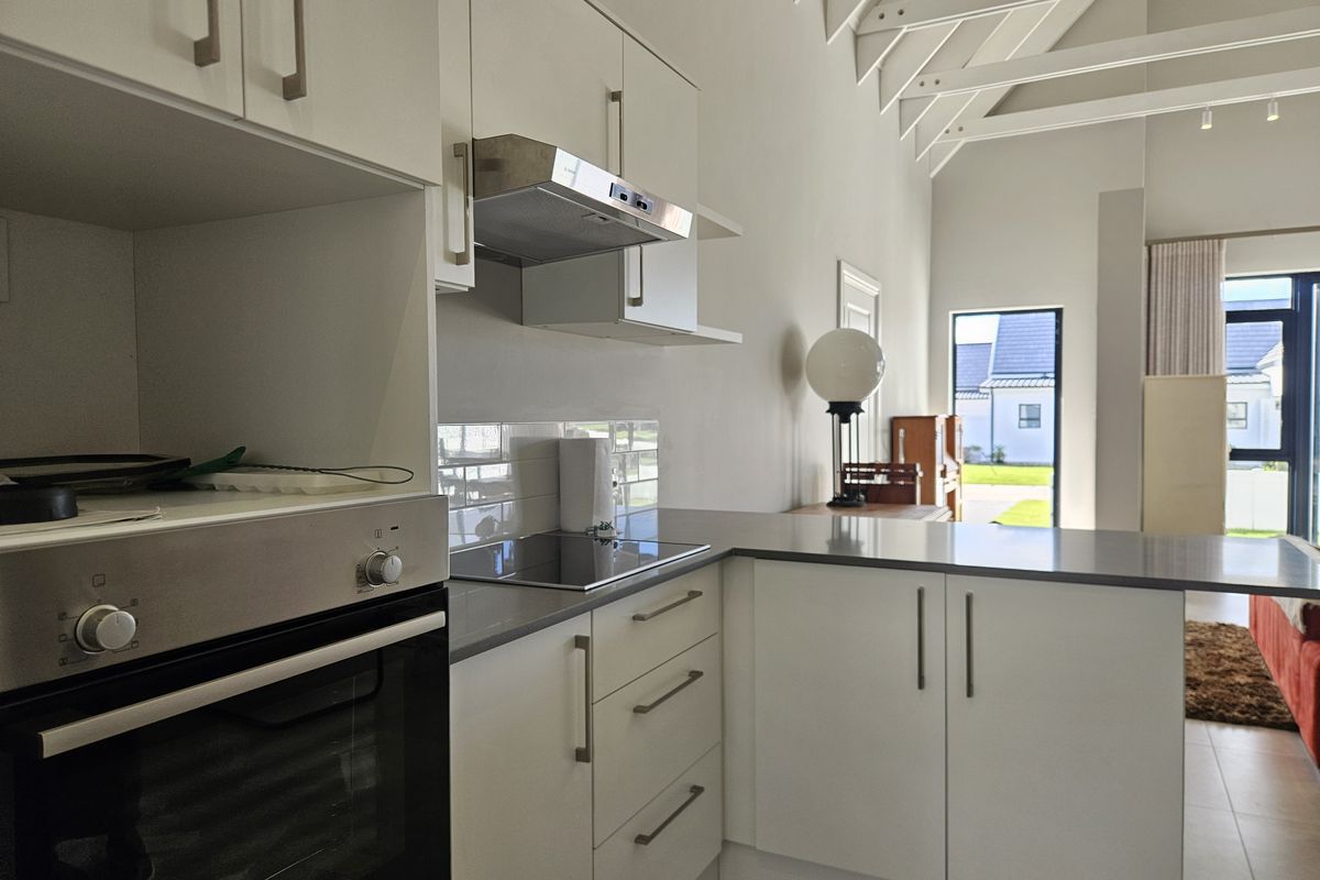 Enjoy Secure And Relaxed Retirement Living - Photo 5