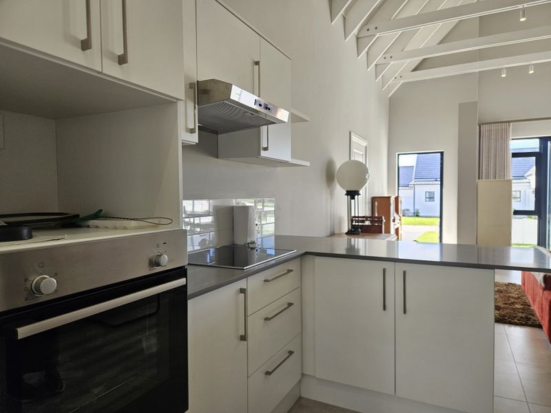 Enjoy Secure And Relaxed Retirement Living - Photo 5