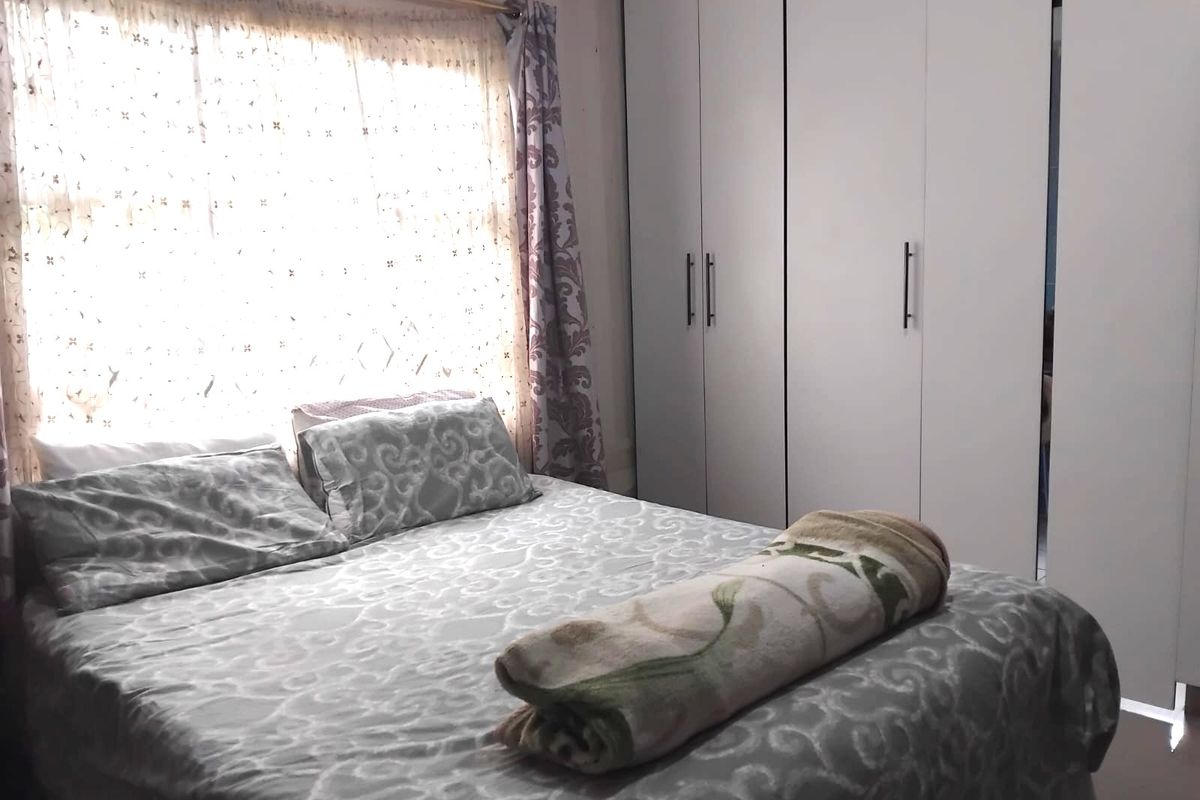 4 BEDROOM HOUSE FOR SALE IN MZINGAZI - Photo 5