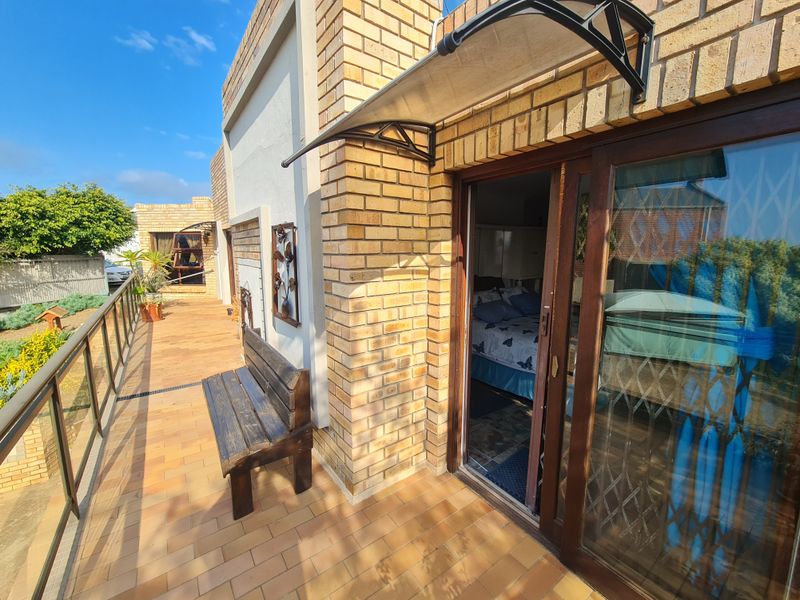 Privacy and Tranquillity with Awesome Kloof and Sea Views in Ferreira Town, Jeffreys Bay - Photo 4