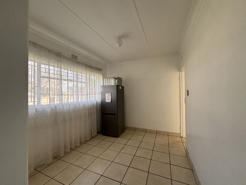 Home with income Potential - Photo 6