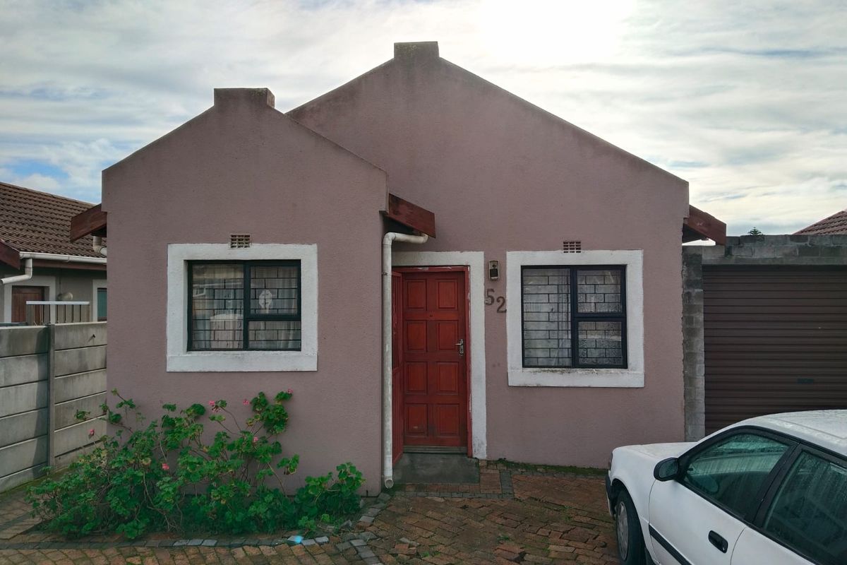 Two Bedroom House for Sale Highbury - Photo 2