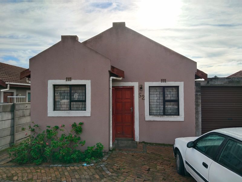 Two Bedroom House for Sale Highbury - Photo 2
