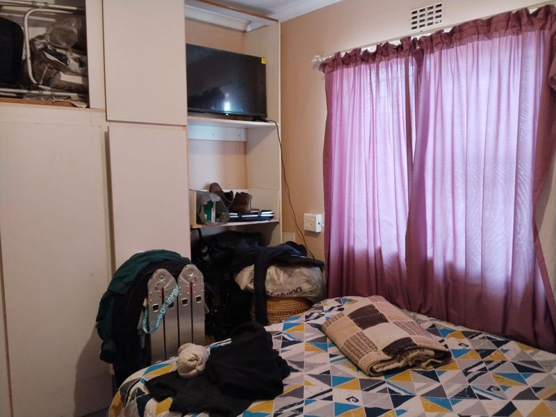 Two Bedroom House for Sale Highbury - Photo 9