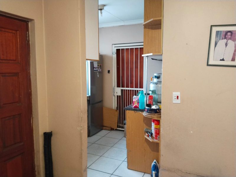 Two Bedroom House for Sale Highbury - Photo 6