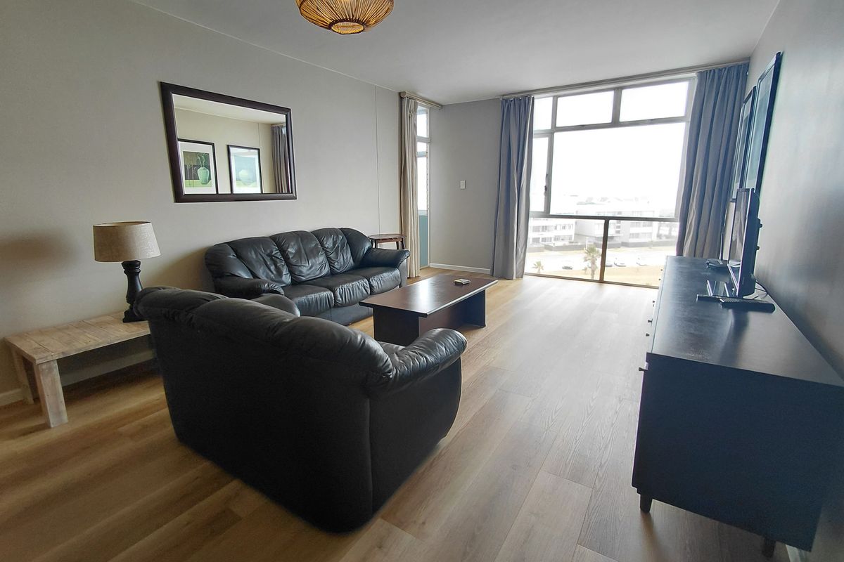 Spacious Fully Furnished 2-Bedroom Apartment in Cape Marina, Summerstrand – Well-Managed & Secure - Photo 2