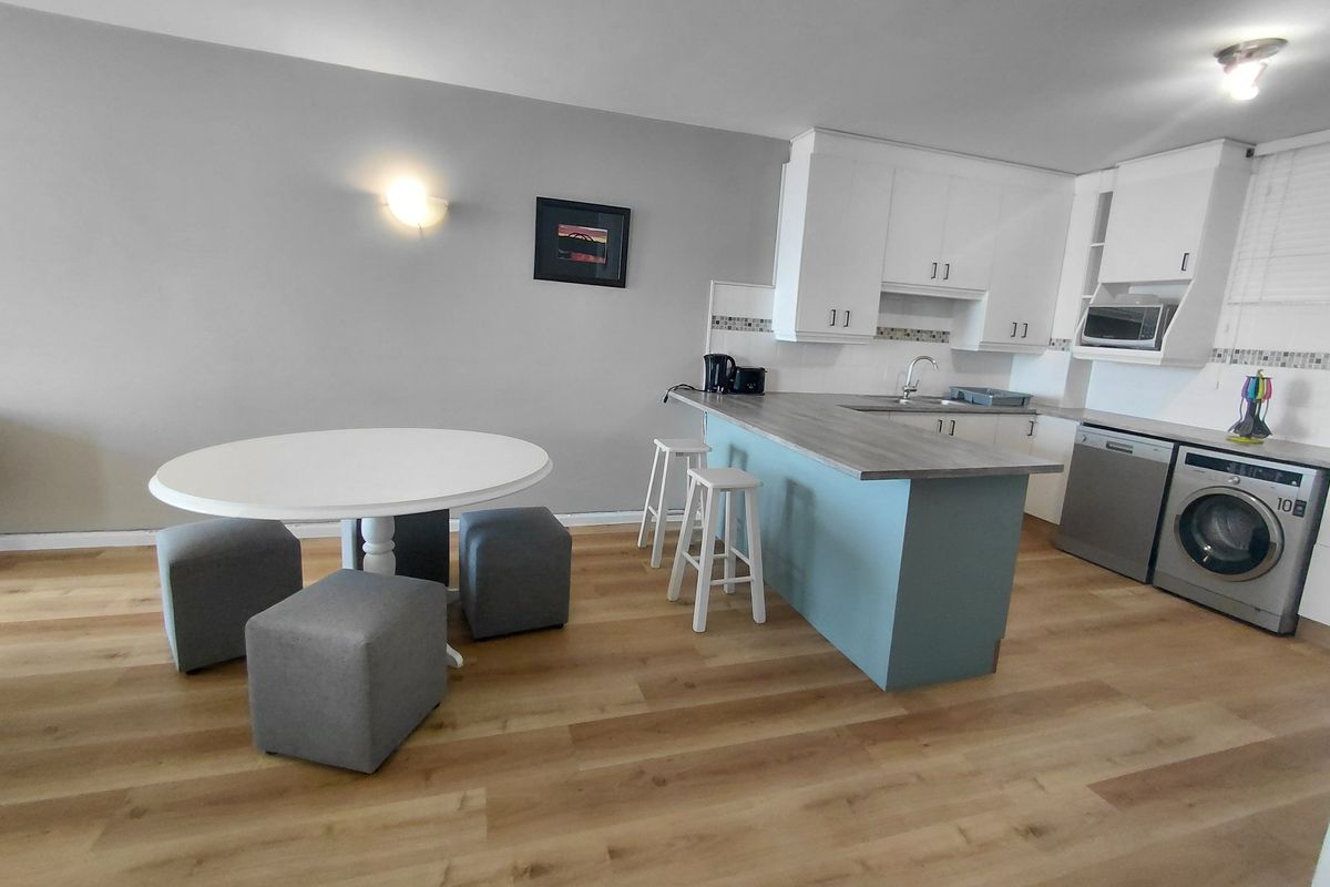 Spacious Fully Furnished 2-Bedroom Apartment in Cape Marina, Summerstrand – Well-Managed & Secure - Photo 5