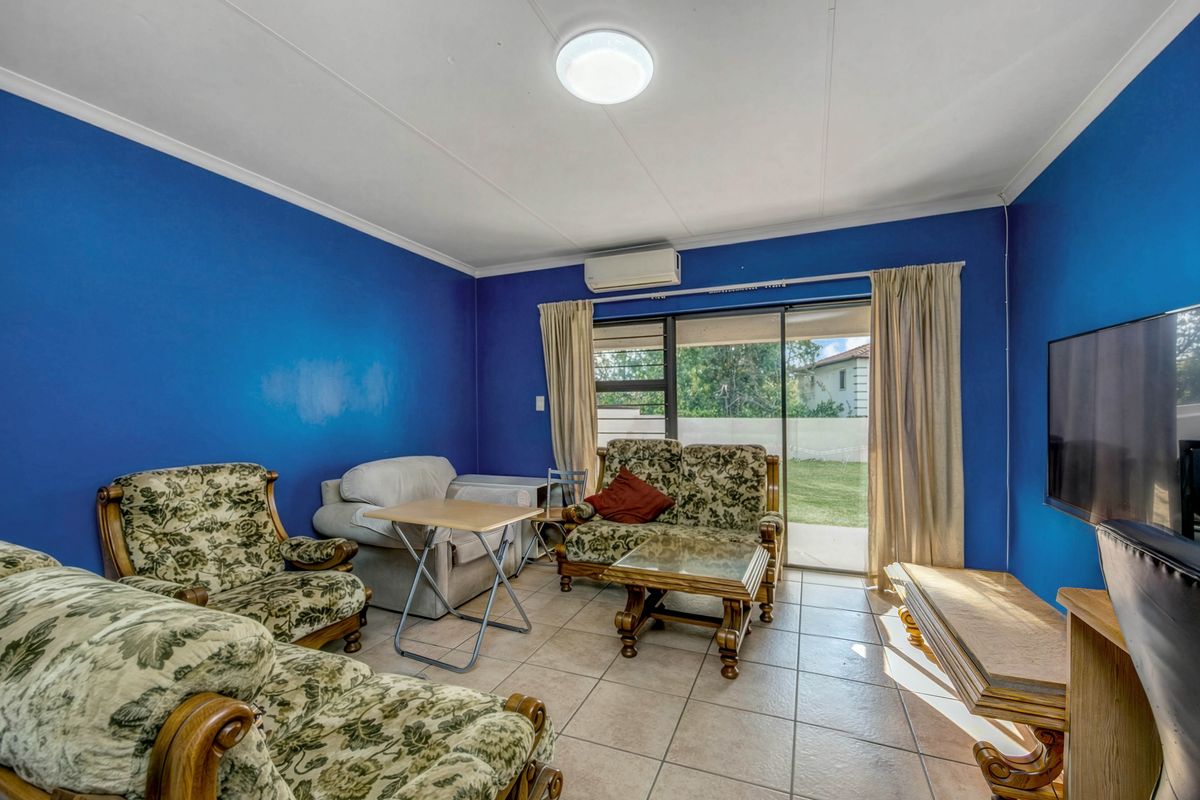 2‐Bed, 2‐Bath Pet-friendly Apartment with Sizeable Garden - Photo 4