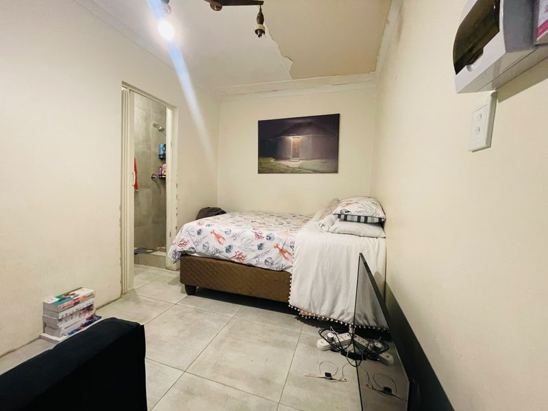 6-Bedroom Investment Property in Quigney with Excellent Rental Income Potential - Photo 7