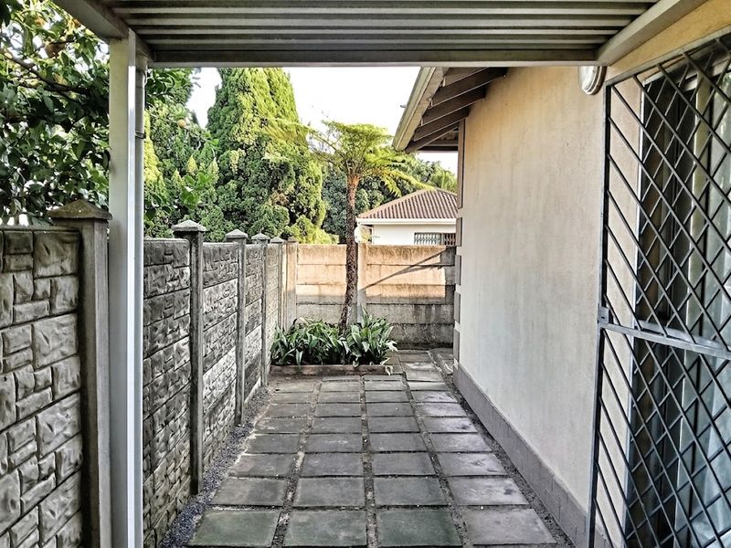 Your Peaceful Birdswood Retreat Awaits! - Photo 8