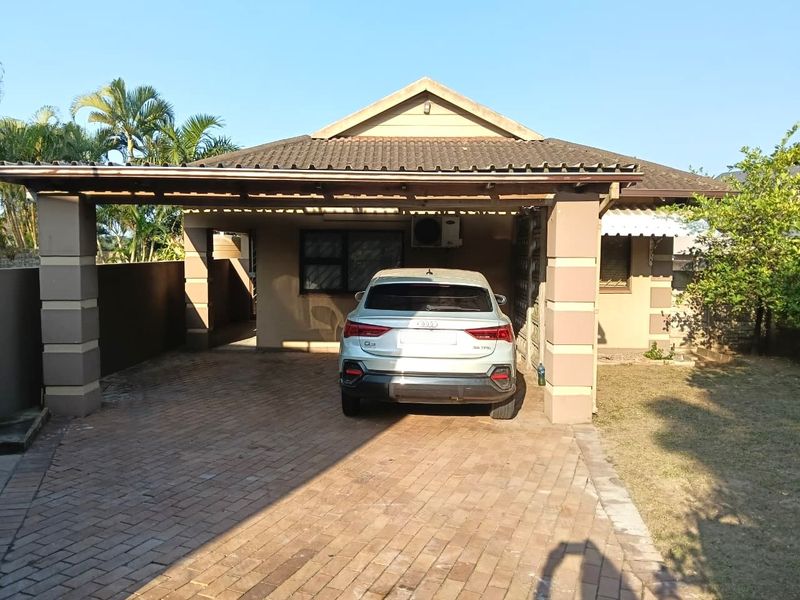 Your Peaceful Birdswood Retreat Awaits! - Photo 1