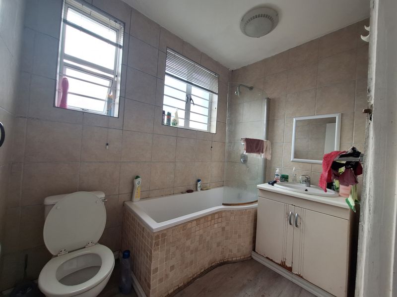 Convenient Location - Photo 8