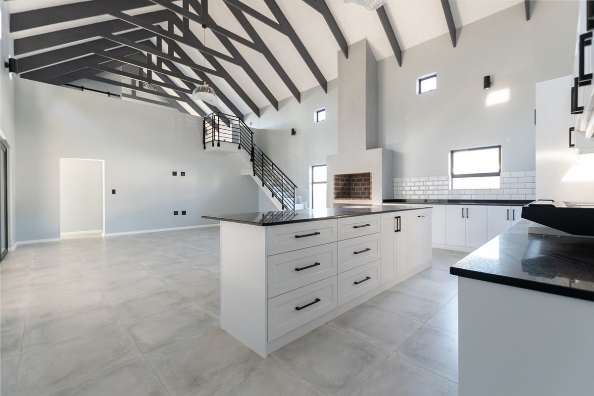 Brand-New Modern Home in The Ridge Estate – Designed for Relaxed Coastal Living - Photo 2