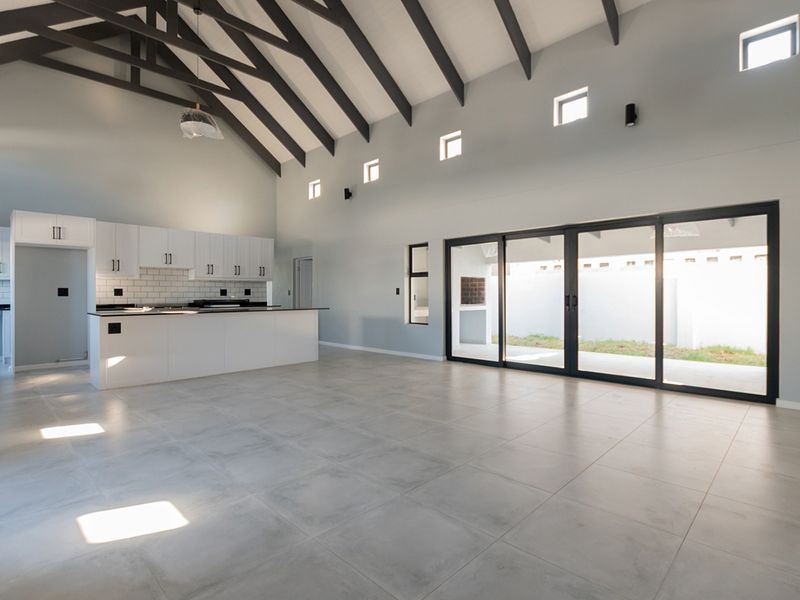 Brand-New Modern Home in The Ridge Estate – Designed for Relaxed Coastal Living - Photo 7