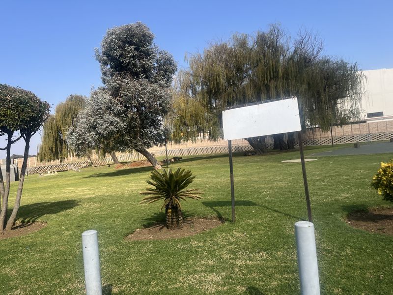 Apartment for Sale in Mulbarton, Johannesburg - Photo 5