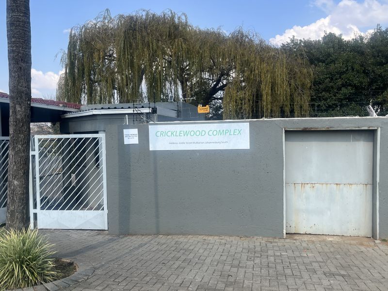 Apartment for Sale in Mulbarton, Johannesburg - Photo 2