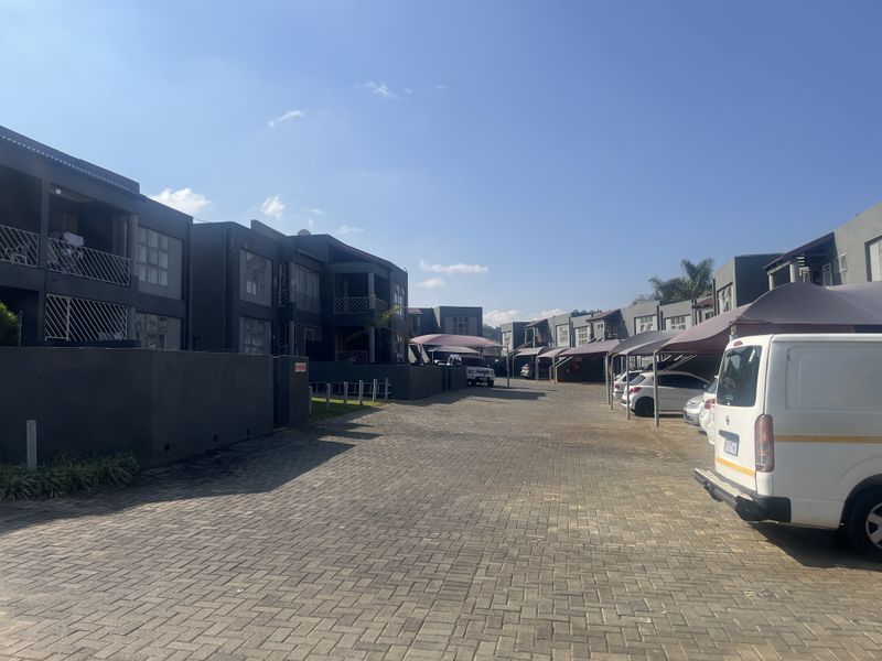 Apartment for Sale in Mulbarton, Johannesburg - Photo 10