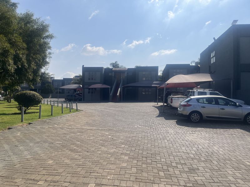 Apartment for Sale in Mulbarton, Johannesburg - Photo 8