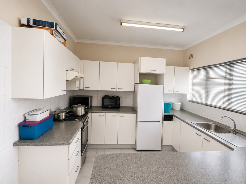 Modern Ground Floor 2-Bedroom Townhouse for Sale in Rosettenville - Photo 1