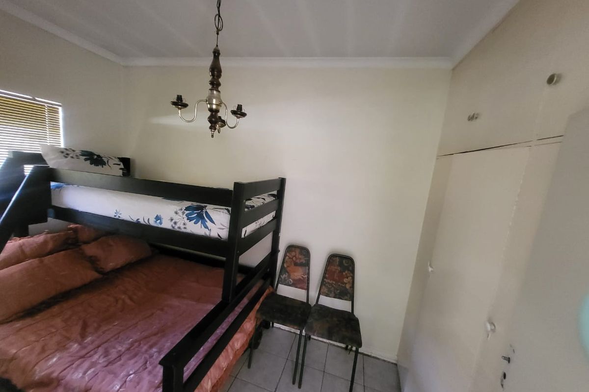 Modern Ground Floor 2-Bedroom Townhouse for Sale in Rosettenville - Photo 4