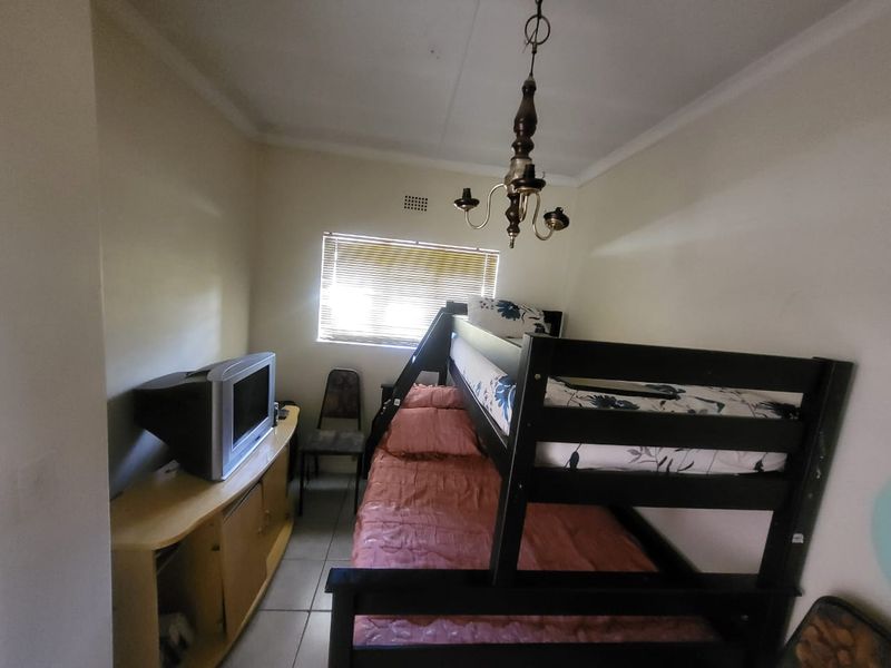 Modern Ground Floor 2-Bedroom Townhouse for Sale in Rosettenville - Photo 7