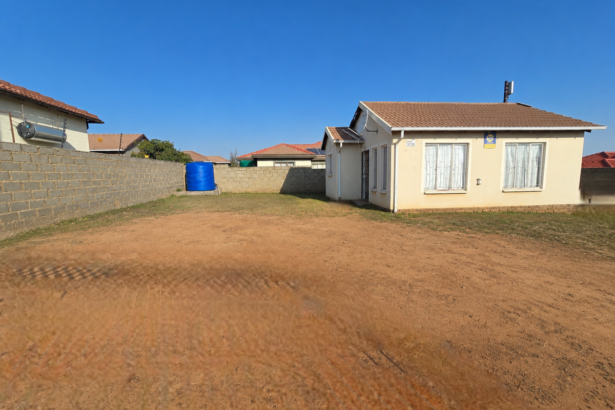 Modern 2-Bedroom House in Klarinet . - Photo 2