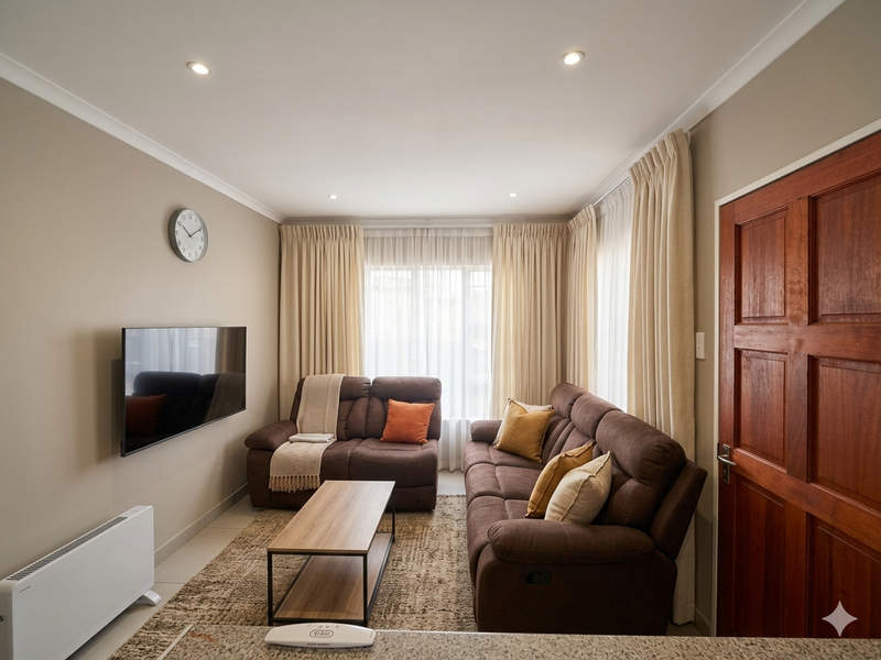2-Bedroom house in Tasbet with a lounge, kitchen, and neat yard in a qui - Photo 4