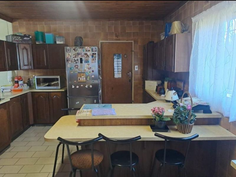 3 Bedroom House - Photo 7
