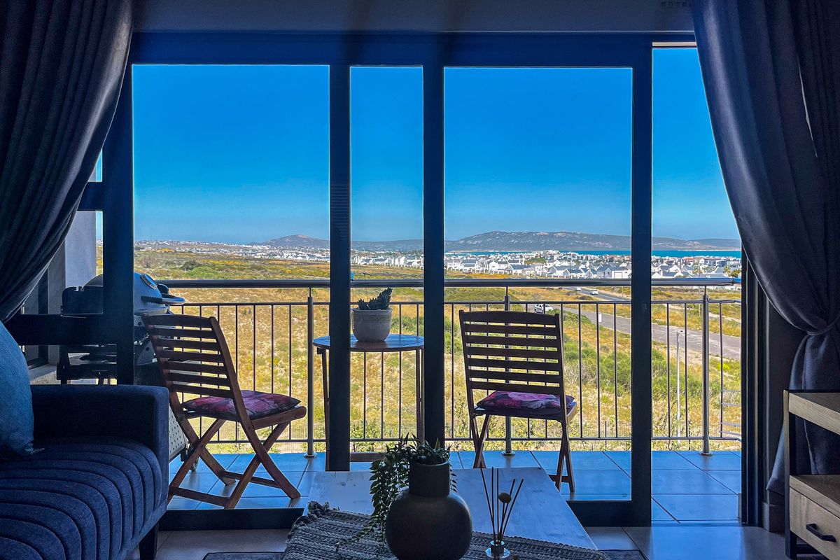 Fully Furnished 2 bedroom  Nivica Apartment - Photo 2