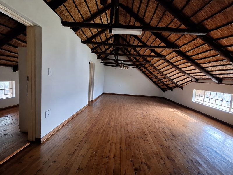 Spacious Home in a Secure Lodge Setting - Photo 6