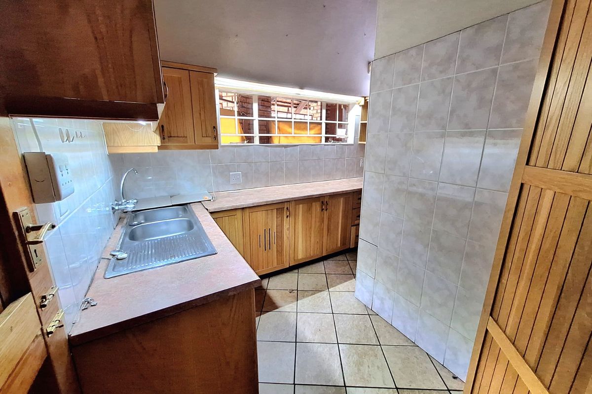 Spacious Home in a Secure Lodge Setting - Photo 5