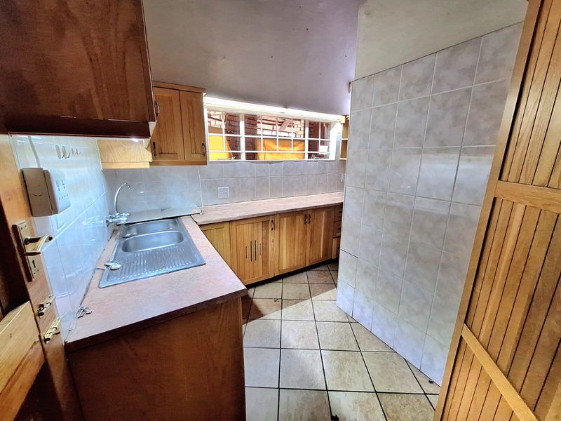Spacious Home in a Secure Lodge Setting - Photo 5