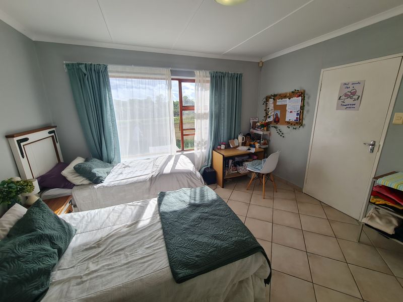 Townhouse Convenience Ticking All Your Boxes in Aston Bay, Jeffreys Bay - Photo 9