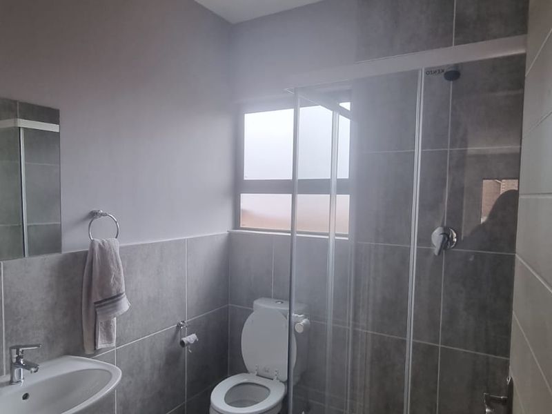 3-Bedroom Town House in Eco-Estate - Photo 5