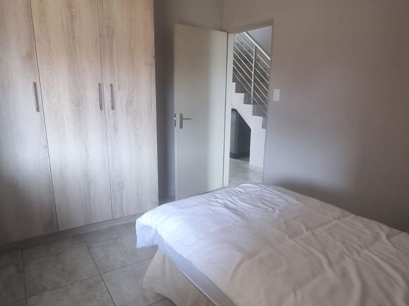 3-Bedroom Town House in Eco-Estate - Photo 4