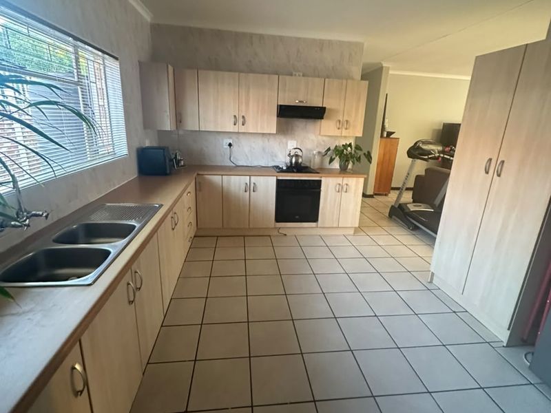 Townhouse for sale in Parys - Photo 6