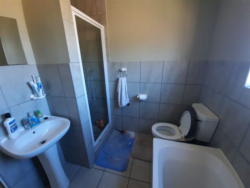Townhouse Rental Monthly In Gqeberha - Photo 10