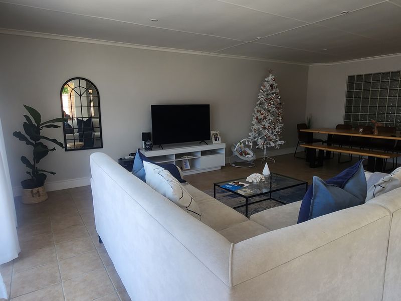 3-Bedroom Townhouse - Photo 1