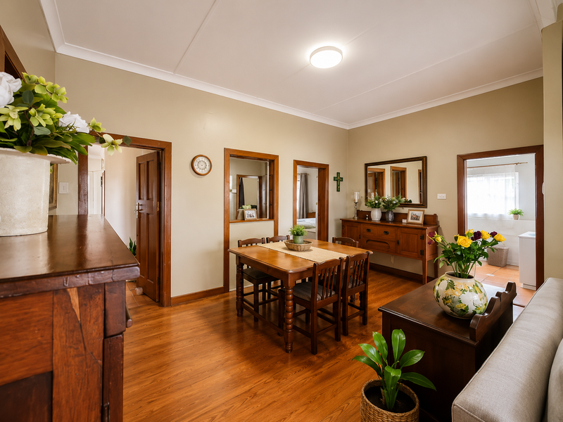 Spacious 4 Bedroom Family Home with Sea Views in Doonside - Photo 5