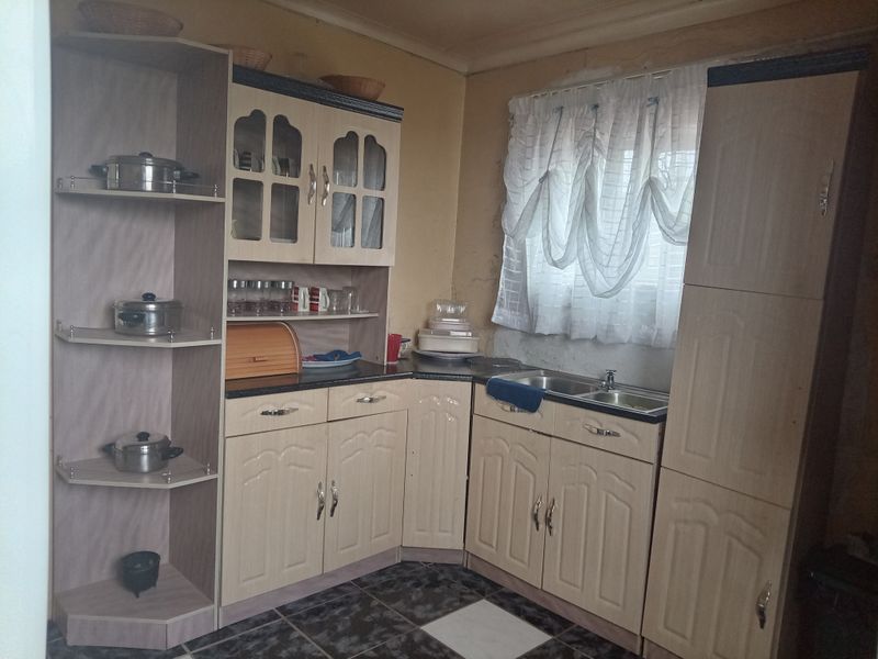 "Modern and Spacious Family Home for Sale at Mdantsane nu10 - Photo 5