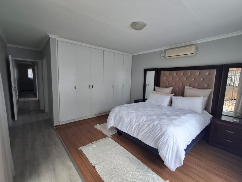 Spacious 3 Bedroom Houses - Photo 9