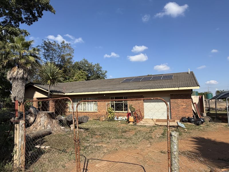 3 bedroom house for sale in Louis Trichardt - Photo 4